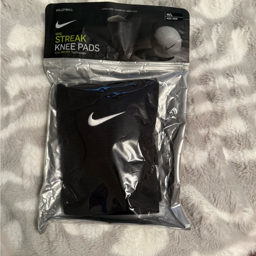 Nike Black Streak Volleyball Knee Pads